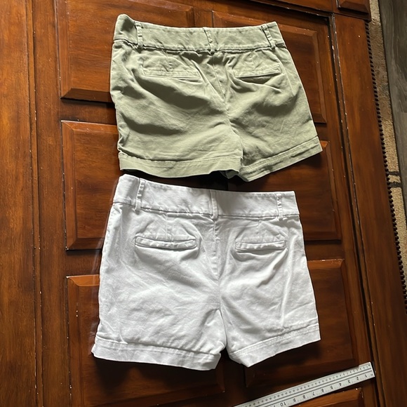 Bundle of womens size 6 loft the riviera short - Picture 10 of 10